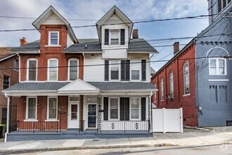 Building Photo - 519 Pawnee St