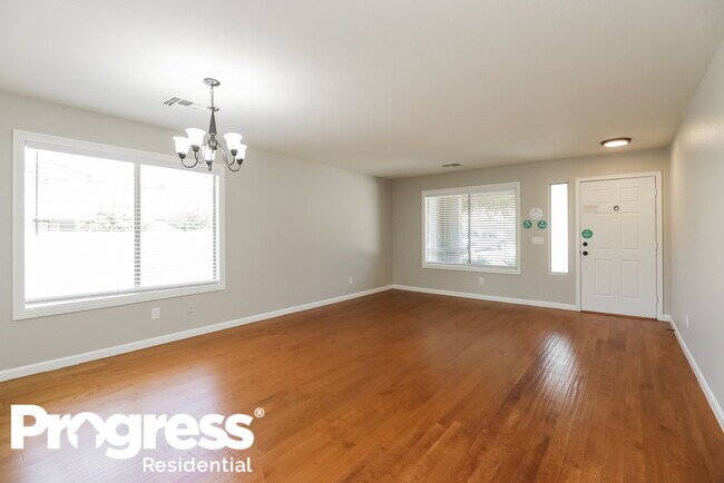 Foto del edificio - 651 E Christopher St