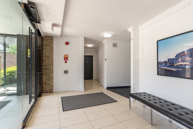Building Photo - 2755 Ordway St NW