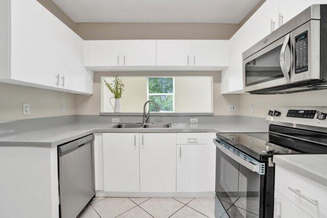 Foto del edificio - 10581 NW 57th Ct