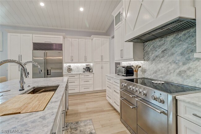 Foto del edificio - 5130 Alpha Ct