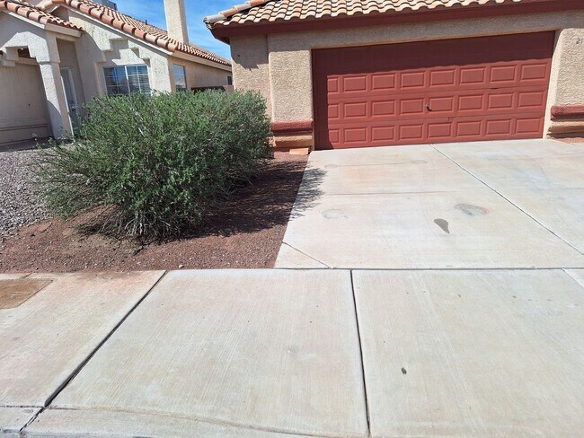 Building Photo - 216 Red Cloud Terrace