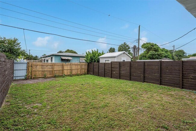 Foto del edificio - 130 NW 57th St