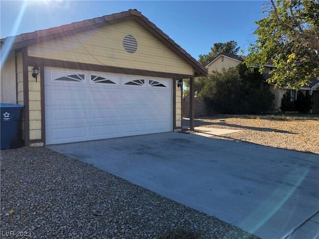 Building Photo - 4366 Sandcastle Dr