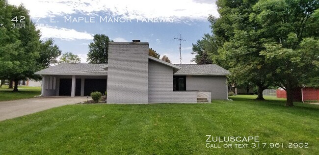 Building Photo - Gorgeous Brick Ranch in Muncie Manor