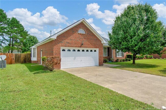 Foto del edificio - 7308 Weathergreen Dr