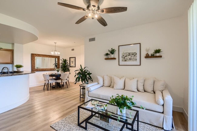 Building Photo - Temecula Creek Villas