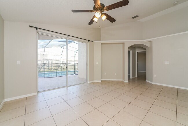 Foto del edificio - 4643 Eagle Peak Dr