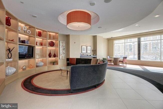 Building Photo - 155 Potomac Passage