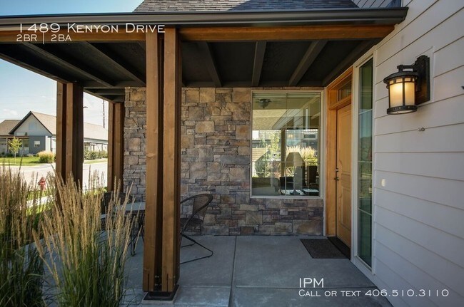 Foto del edificio - 1489 Kenyon Dr