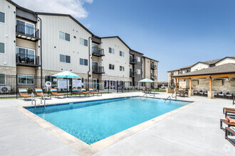 Building Photo - The Reserve on 77