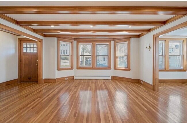 Foto del edificio - 24 Richards Rd