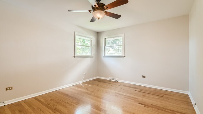 Foto del edificio - 1332 Oak St