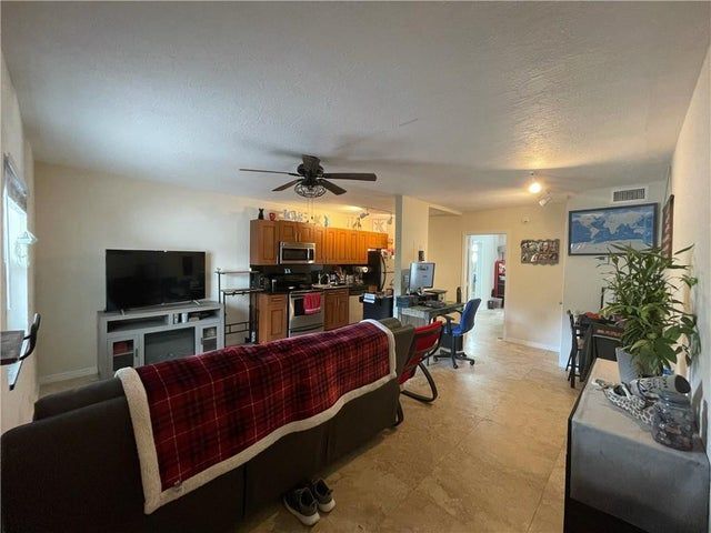 Foto del edificio - 1470 N Dixie Hwy
