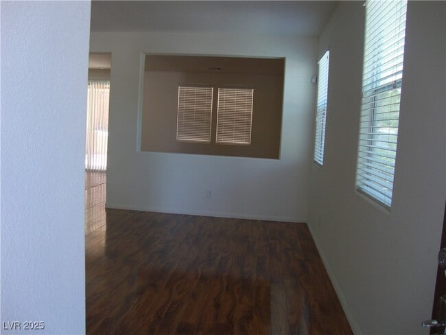 Building Photo - 6529 Broad Oaks Ct