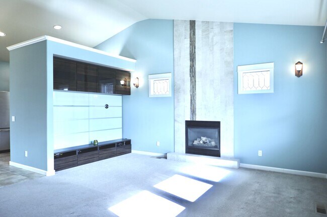 Foto del edificio - 3BR - 2BR Craftsman located in NW Redmond