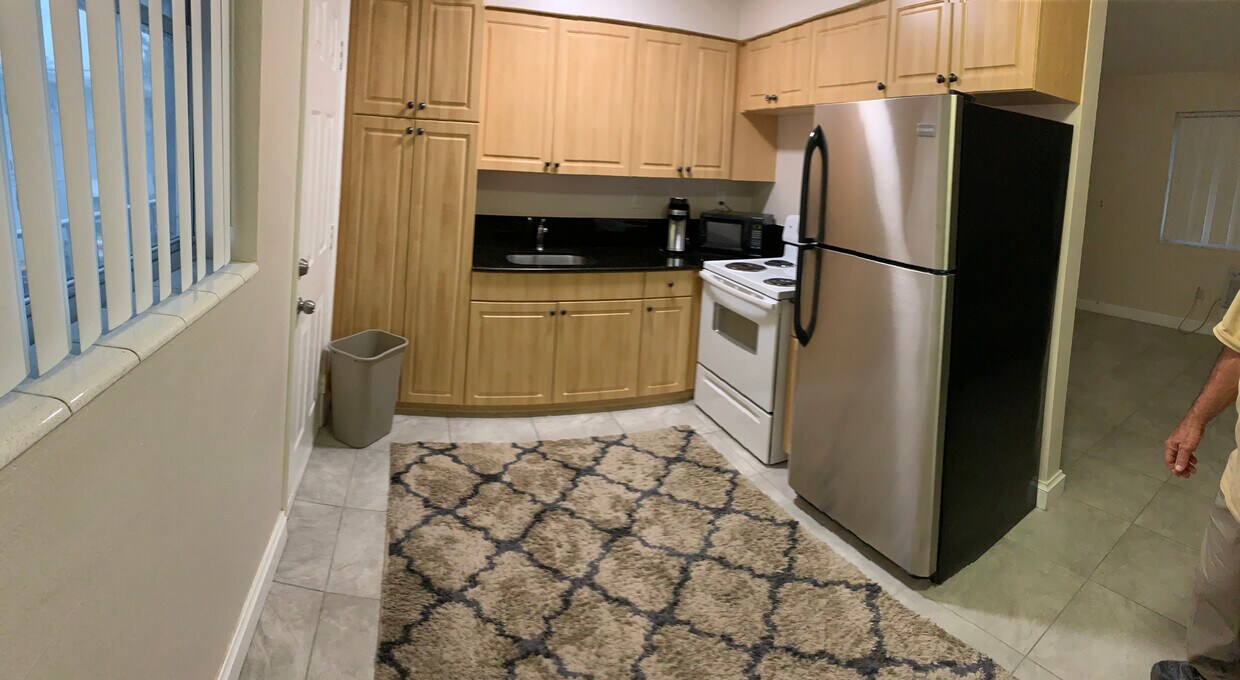 Foto del edificio - 1605 NE 126th St