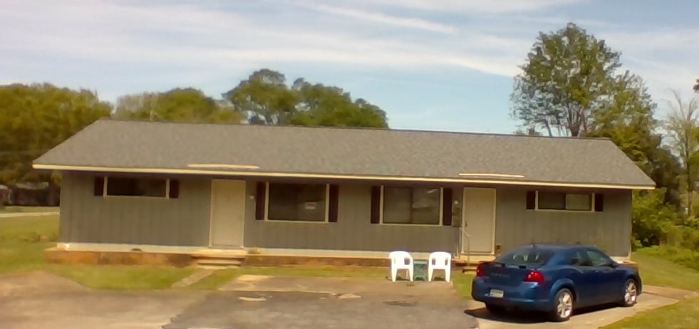 Building Photo - 410 W Shockley Ferry Rd