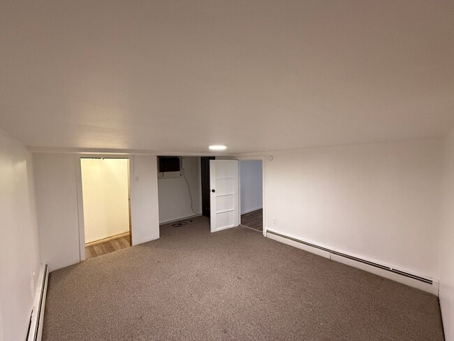 Building Photo - Blackman Unit 1