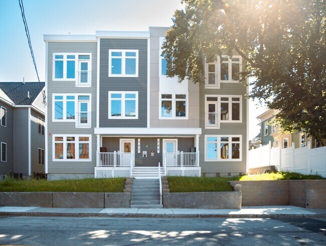 Foto del edificio - 102-108 Westford St - 102-1