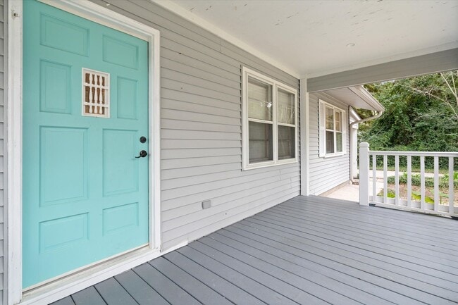 Building Photo - Charming Cottage-Style Home in the Heart of Fairhope, Alabama