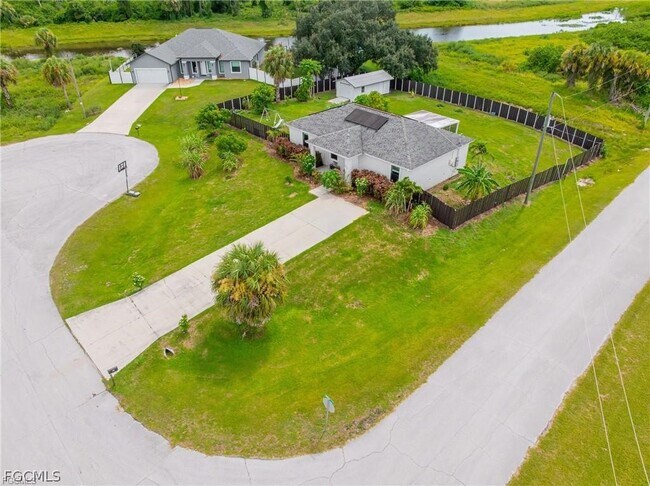 Foto del edificio - 9012 S Indio Ct