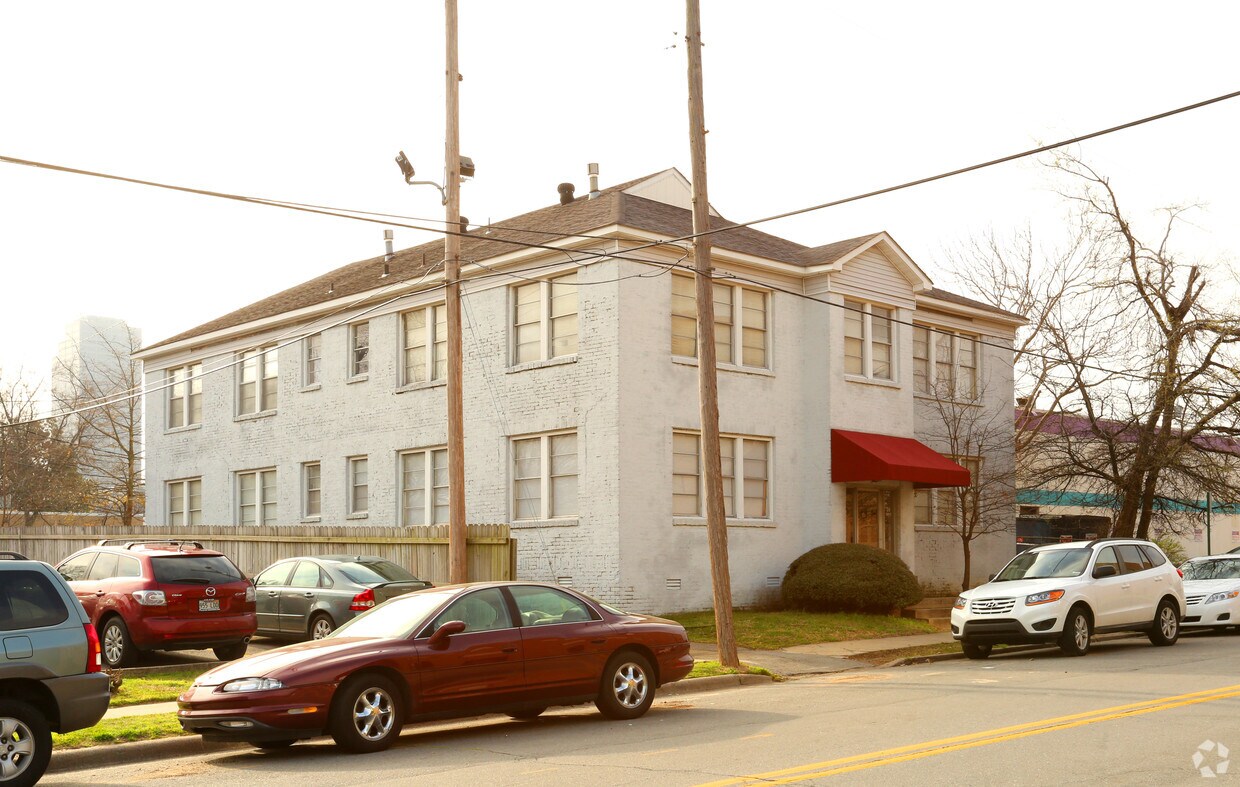 Foto del edificio - 219 S Cross Street
