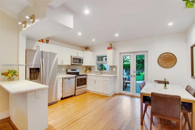 Foto del edificio - 45 NW 93rd St