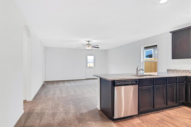 Building Photo - 112 Allington Cir