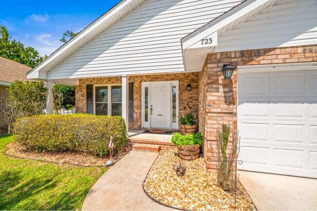 Building Photo - 723 Marsh Harbor Dr