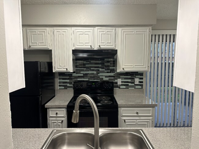 Foto del edificio - 3754 W Buckingham Rd