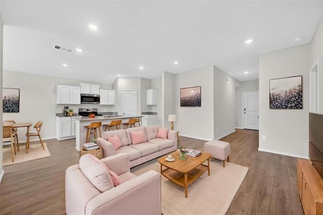 Building Photo - 3918 Applewood Trl