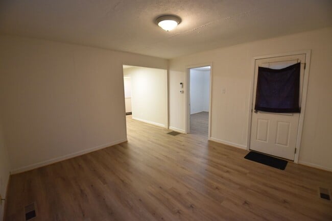 Foto del edificio - One Bedroom Home in Greenfield