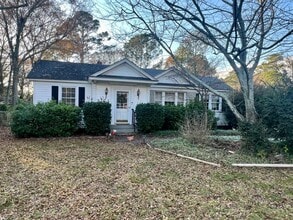 Building Photo - 220 Gilleland Dr