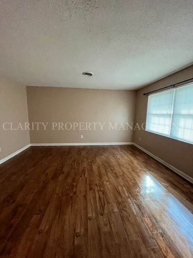 Foto del edificio - ***Coming soon!!***