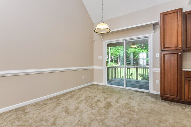 Foto del edificio - 3612 Willowtree Ln