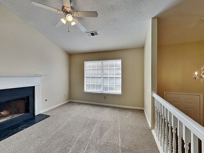 Building Photo - 114 Hampton Oaks Dr