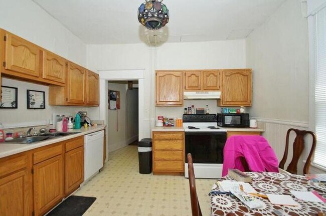Foto del edificio - 502 Allison Ave SW