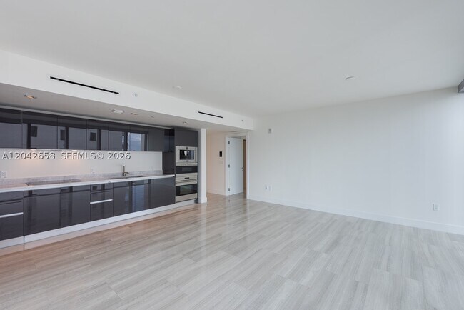Foto del edificio - 1451 Brickell Ave