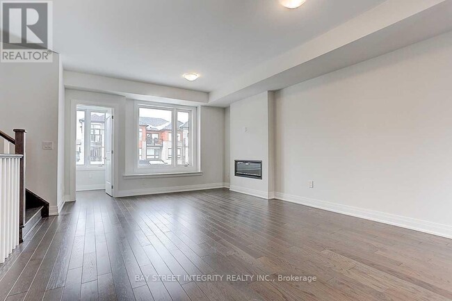 Building Photo - 509 New England Ct