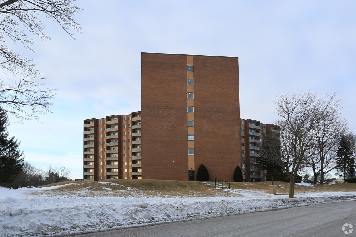 Building Photo - Bluebird Apartments