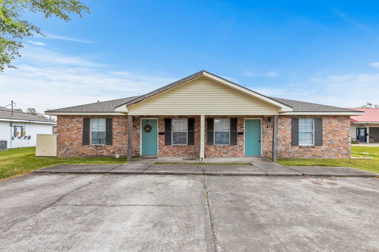 611 E School St Unit 611 E. School Street, Lake Charles, LA 70607 ...