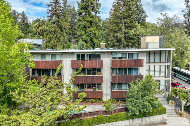 Building Front - The Montclair
