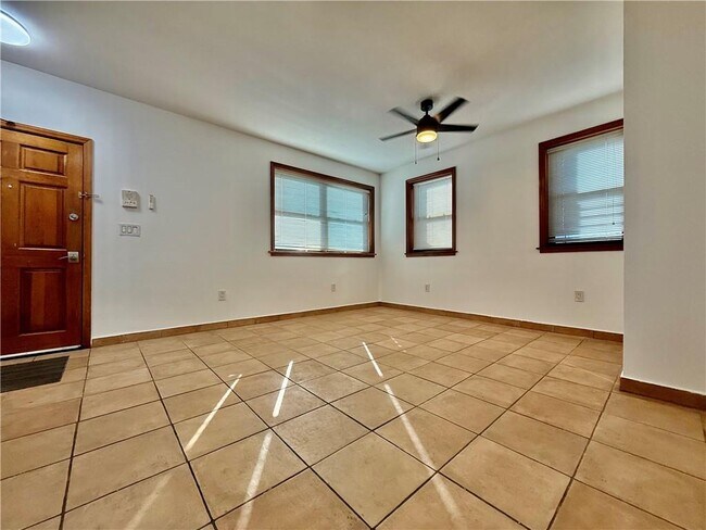 Foto del edificio - 6922 12th Ave