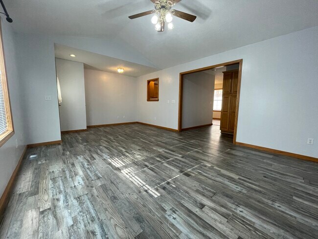 Living Area - 1195 W Hall St