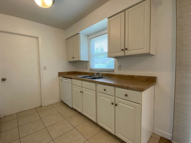 Foto del edificio - 1125 Loblolly Ln