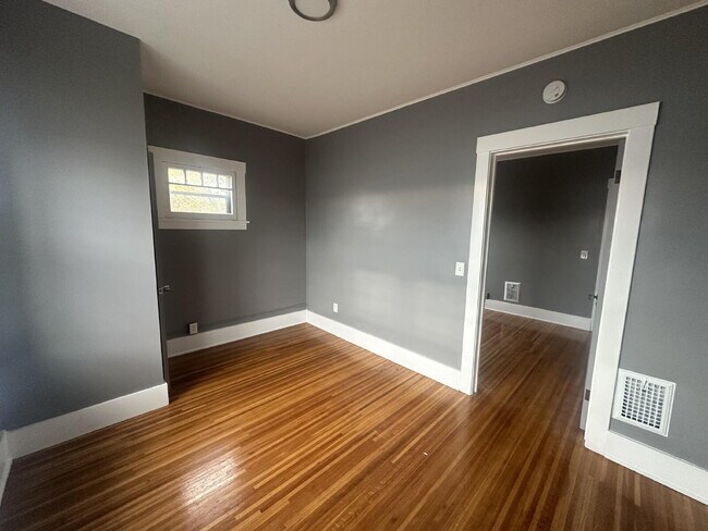 Foto del edificio - Beautiful two-bedroom home located in Rochester NY!