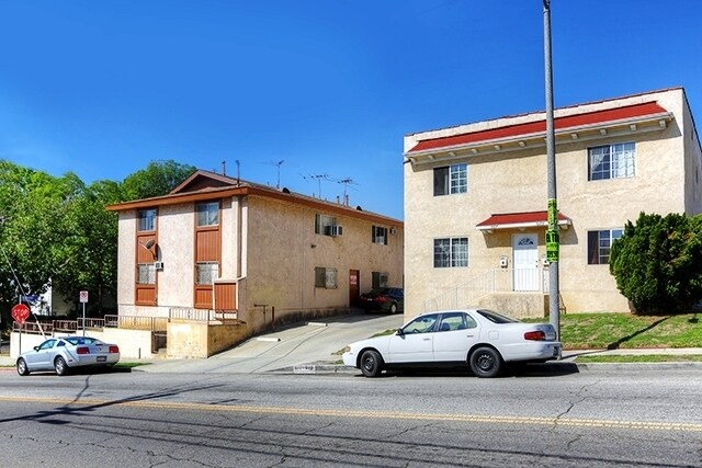Building Photo - 2703 Bellevue Ave