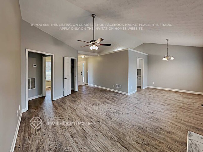 Building Photo - 389 Shoal Ct