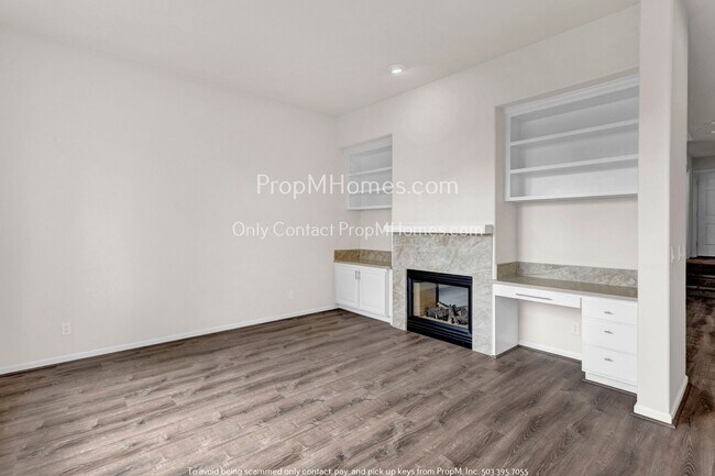 Foto del edificio - Luxury Three Bedroom Townhome in Westlake!